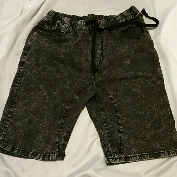 Victorious Los Angeles Elastic Waist Shorts - Picture 1 of 5